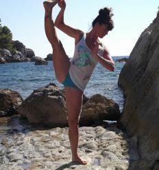 Emma Nissim Fashion- Hand Printed Bamboo Foil Butterfly Raglan on Jana Appleyard